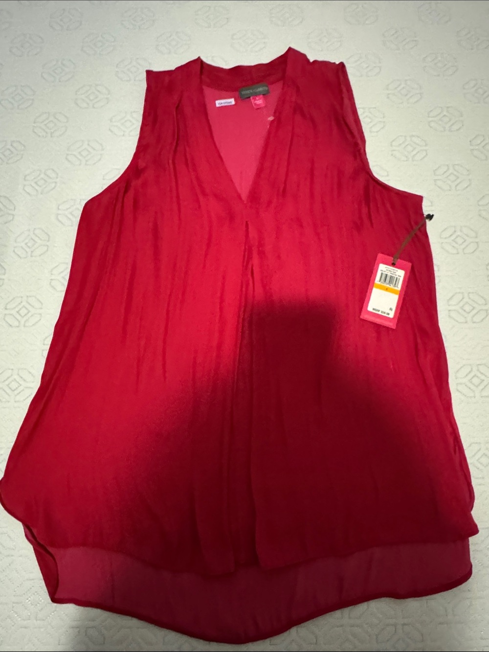 Vince Camuto Red V-Neck Sleeveless Camisole